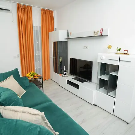 Moonlight Emerald - Big Balcony & Covered Private Parking - By Realtrust Timisoara